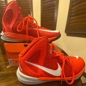 Authentic Nike Men’s Red Prime Hype DF Size 12